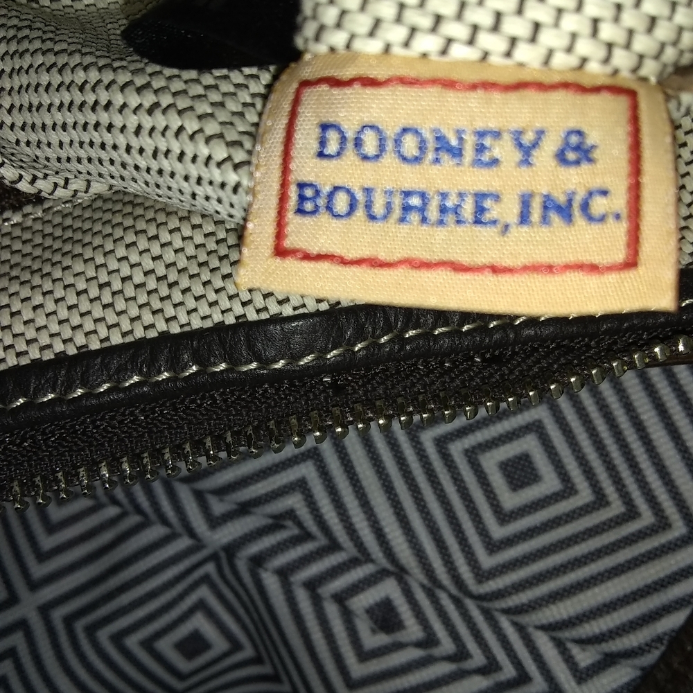 Dooney and Bourke Leather Purse Black with Brown trim - Picture 7 of 8